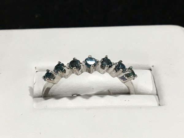 Blue Diamond 7-stone ring 14k wg
