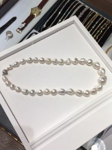 South Sea Baroque Pearl Necklace 18k/Dia