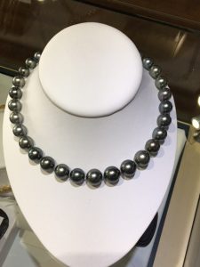 Natural Color Tahitian Pearl Cultured Pearl Necklace